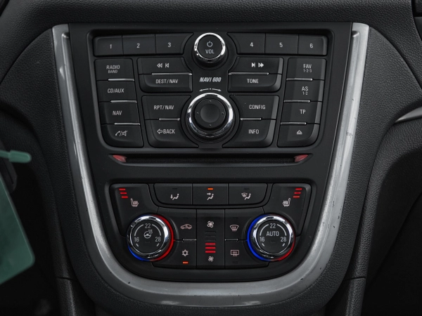 Opel Mokka, I фото №17