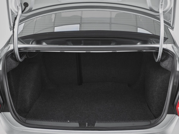 Volkswagen Polo, V фото №16