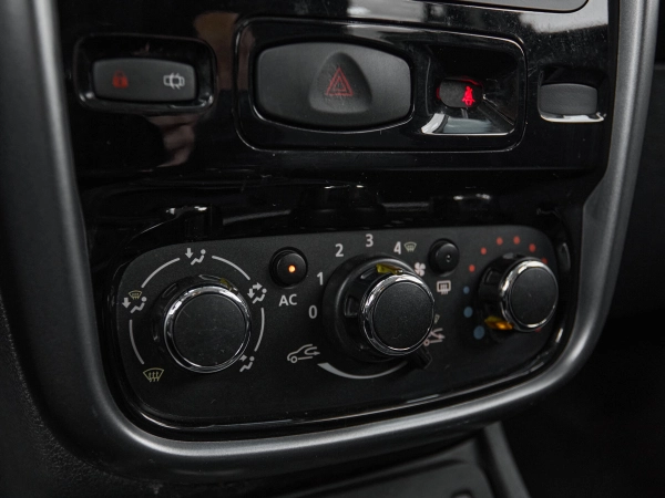 Renault Duster, I фото №14