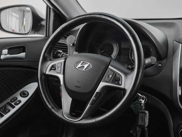 Hyundai Solaris, I Рестайлинг фото №10