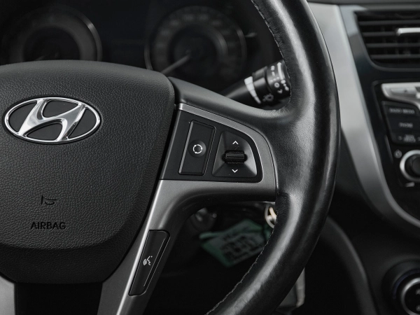Hyundai Solaris, I Рестайлинг фото №12