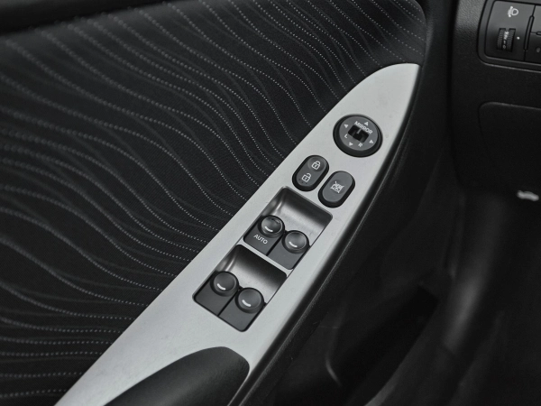 Hyundai Solaris, I Рестайлинг фото №13