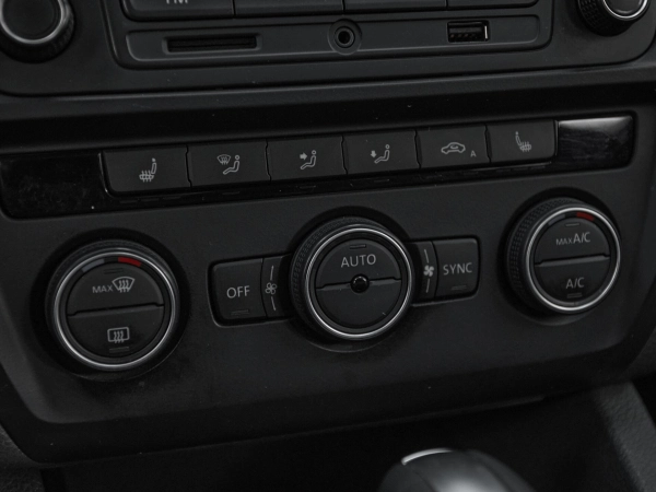 Volkswagen Jetta, VI Рестайлинг фото №13