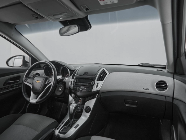 Chevrolet Cruze, I Рестайлинг фото №9