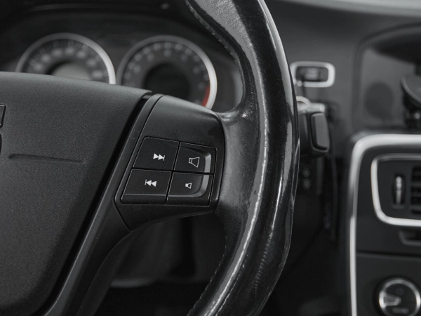 Volvo S60, II фото №12