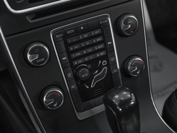 Volvo S60, II фото №15