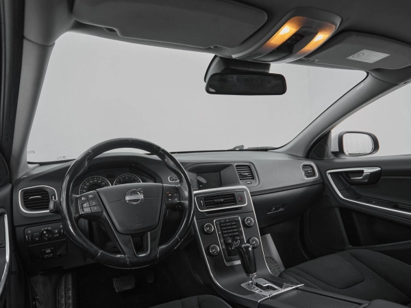 Volvo S60, II фото №7