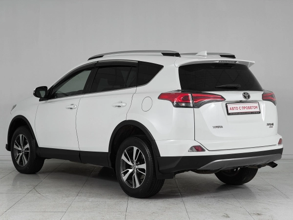 Toyota RAV4, IV (XA40) Рестайлинг фото №4