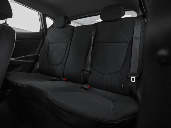 Hyundai Solaris, I фото №17
