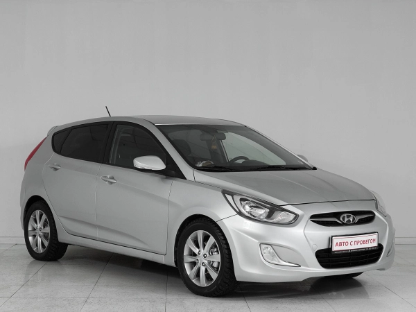 Hyundai Solaris, I фото №3