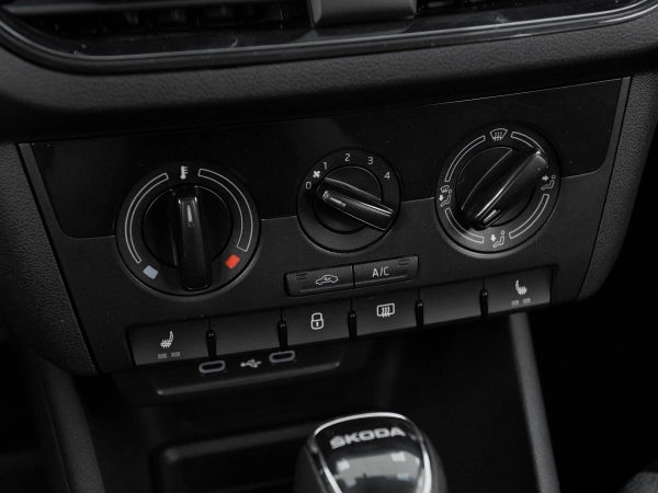 Skoda Rapid, II фото №13
