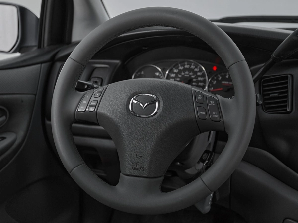 Mazda MPV, II (LW) Рестайлинг фото №10