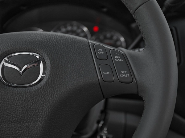 Mazda MPV, II (LW) Рестайлинг фото №12
