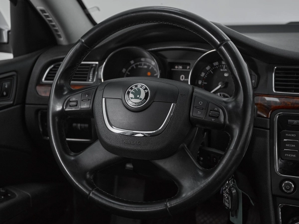 Skoda Superb, II фото №10