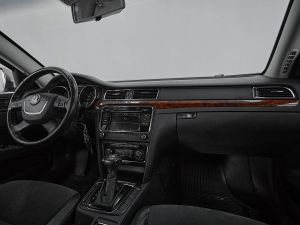 Skoda Superb, II фото №9