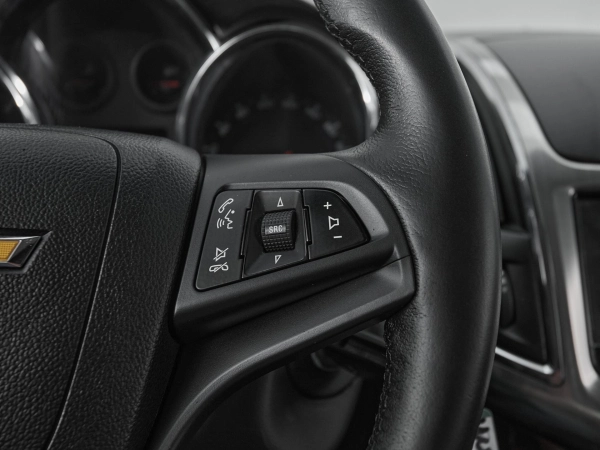 Chevrolet Cruze, I Рестайлинг фото №12