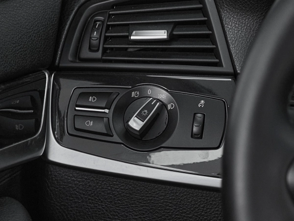 BMW 5 серии, VI (F10/F11/F07) Рестайлинг фото №14