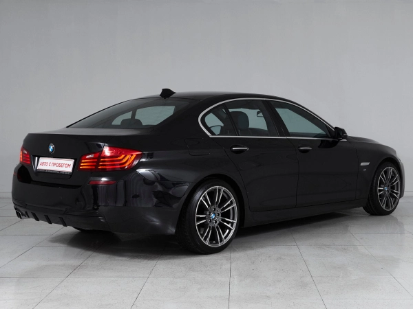 BMW 5 серии, VI (F10/F11/F07) Рестайлинг фото №6