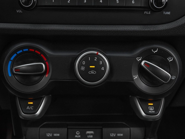 Kia Rio, IV фото №16