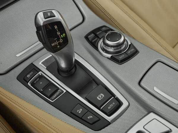 BMW 5 серии, VI (F10/F11/F07) Рестайлинг фото №22