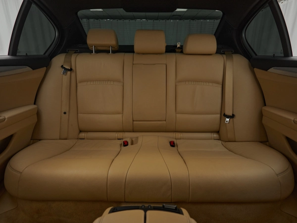 BMW 5 серии, VI (F10/F11/F07) Рестайлинг фото №24