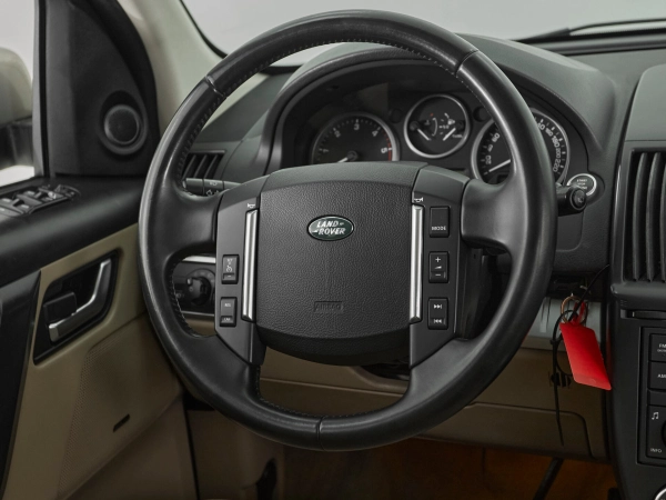 Land Rover Freelander, II Рестайлинг фото №10
