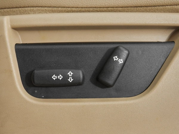 Land Rover Freelander, II Рестайлинг фото №16