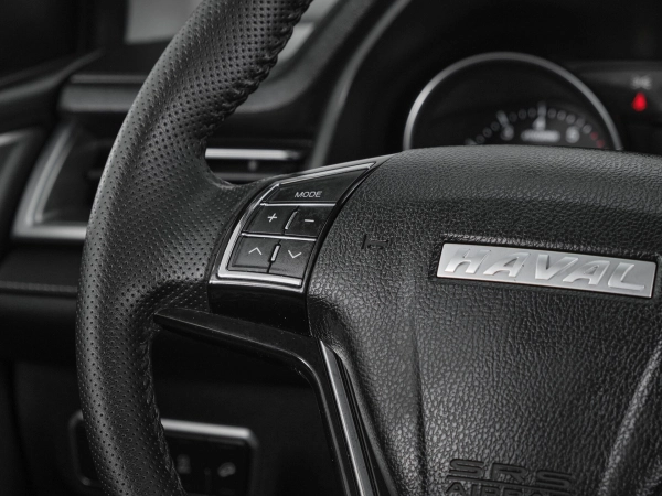 Haval M6, II фото №11