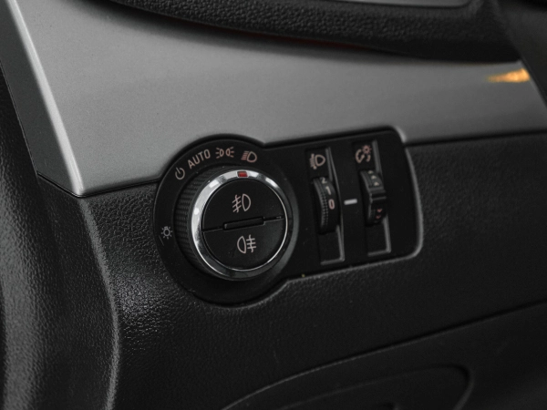 Opel Mokka, I фото №12