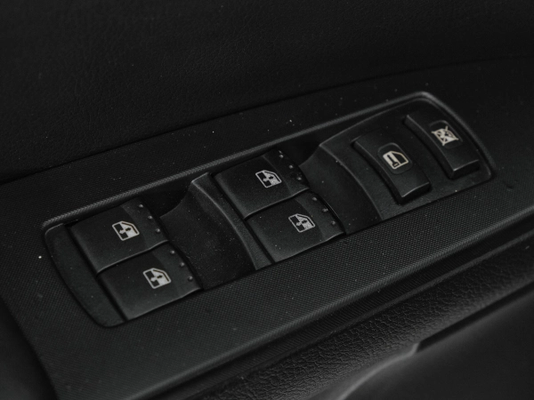 SsangYong Kyron, I Рестайлинг фото №9