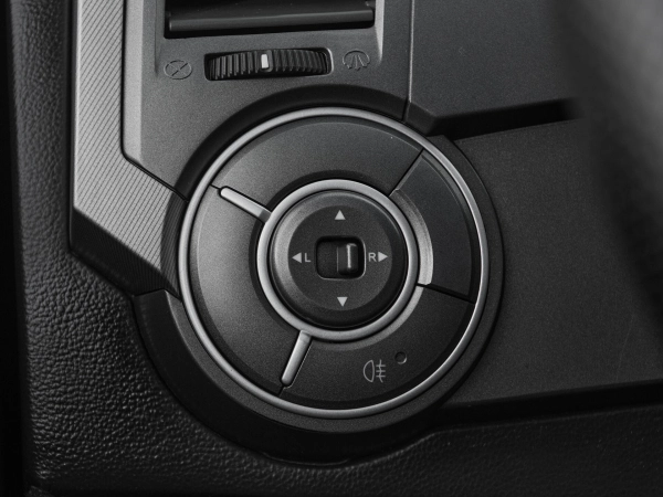 SsangYong Kyron, I Рестайлинг фото №12