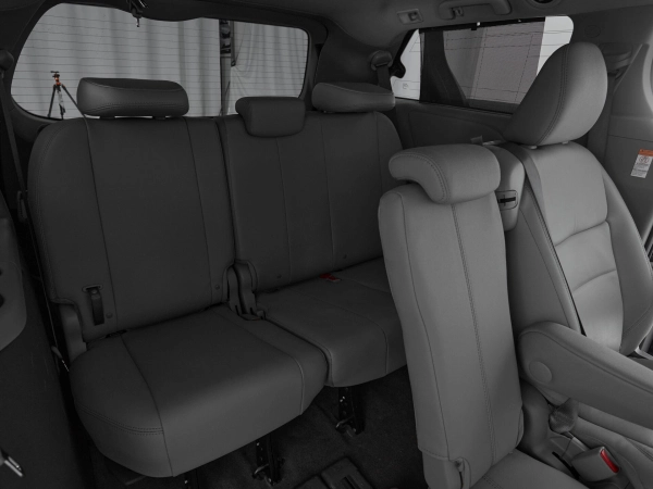 Toyota Sienna, III Рестайлинг фото №24