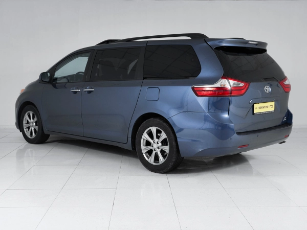 Toyota Sienna, III Рестайлинг фото №4