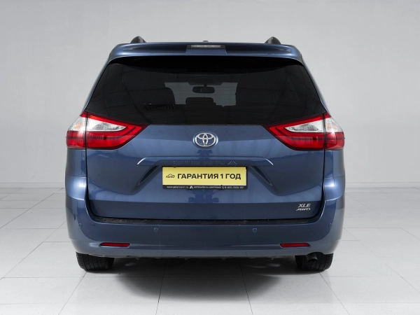 Toyota Sienna, III Рестайлинг фото №5