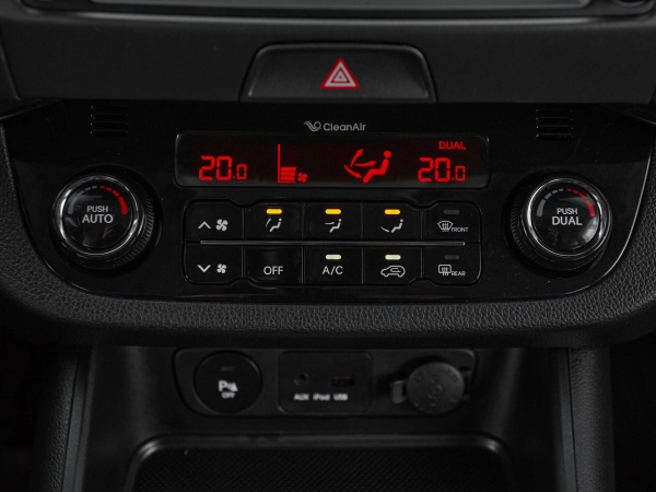 Kia Sportage, III фото №17