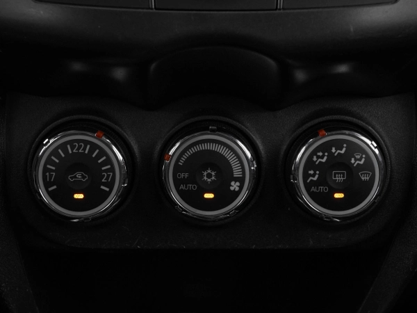 Mitsubishi ASX, I Рестайлинг фото №18