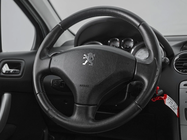 Peugeot 308, I фото №12