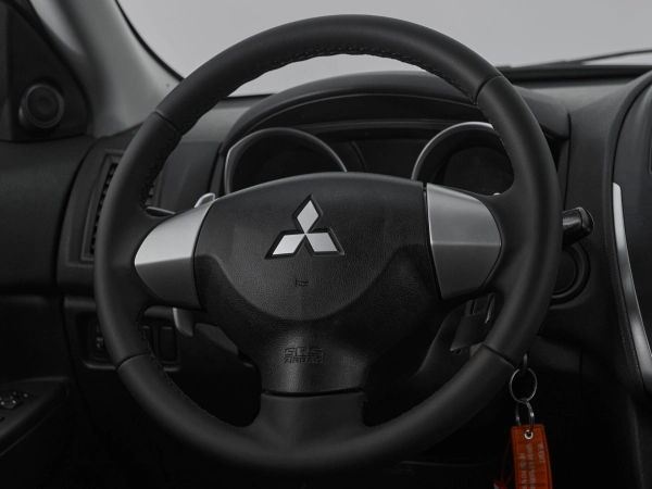Mitsubishi ASX, I фото №9
