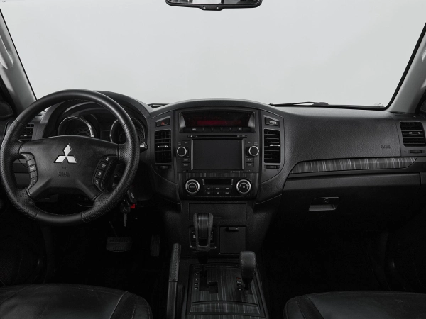 Mitsubishi Pajero, IV фото №8