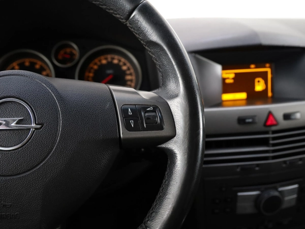 Opel Astra, H фото №14