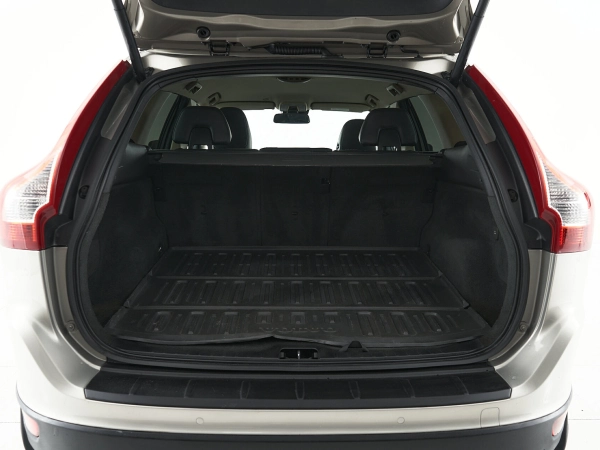 Volvo XC60, I Рестайлинг фото №7