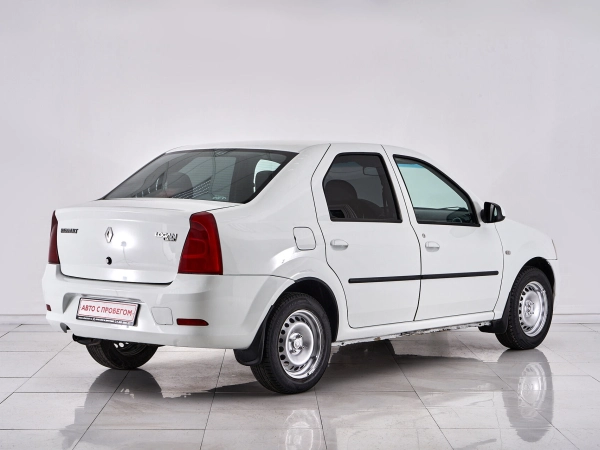 Renault Logan, I Рестайлинг фото №5