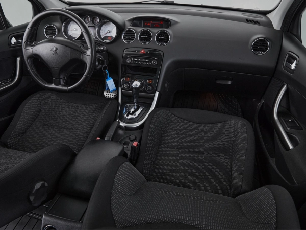 Peugeot 308, I Рестайлинг фото №10