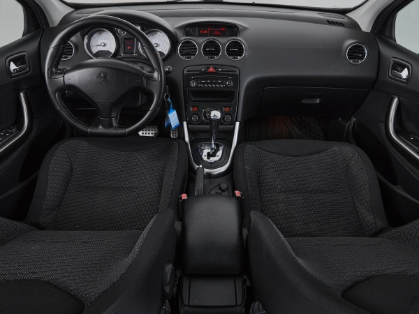 Peugeot 308, I Рестайлинг фото №9