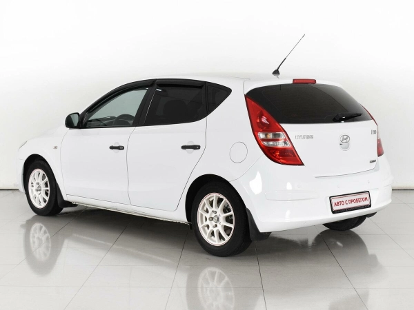 Hyundai i30, I фото №3