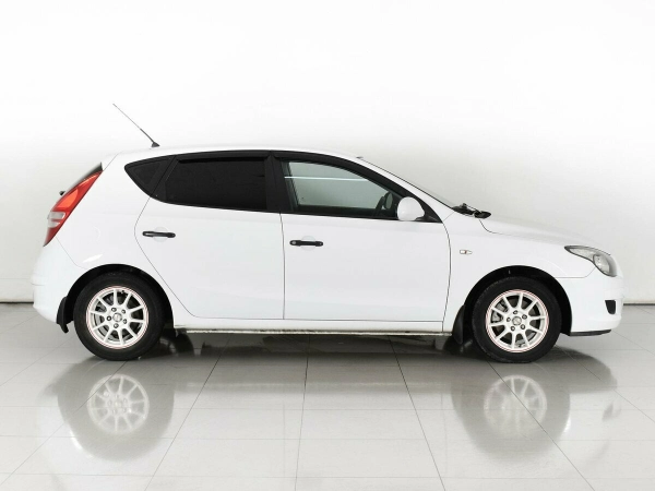 Hyundai i30, I фото №4