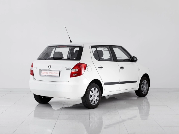 Skoda Fabia, II Рестайлинг фото №5