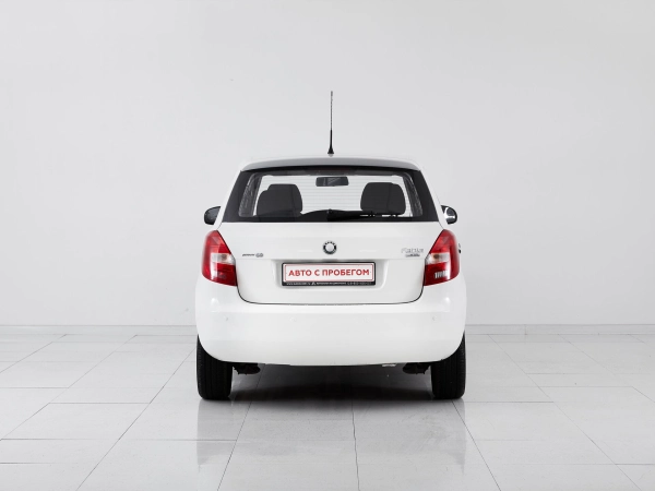 Skoda Fabia, II Рестайлинг фото №6