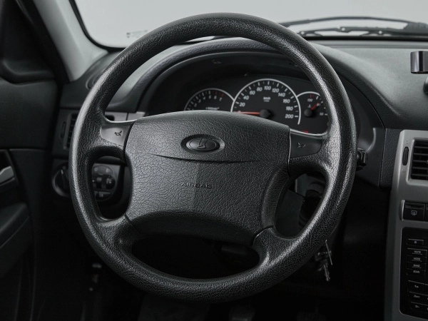 Lada (ВАЗ) Priora, I фото №15