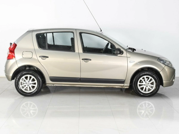 Renault Sandero, I фото №4